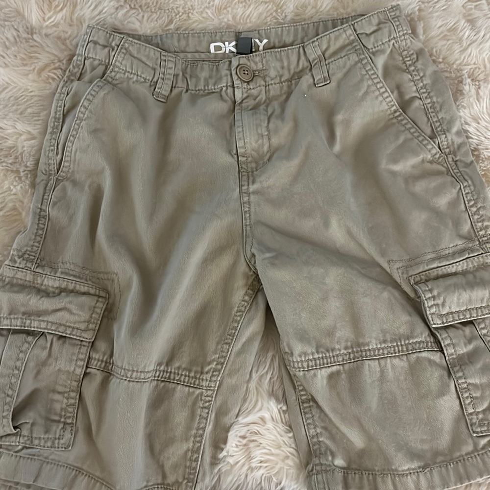 DKNY boys khaki cargo shorts size 14